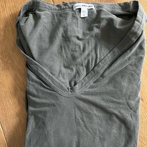 Long sleeve v-neck shirt